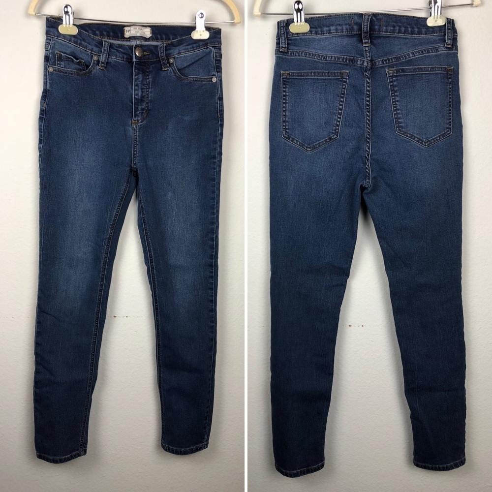 Free People High‎ Rise Skinny Jeans dark wash​​​​​​